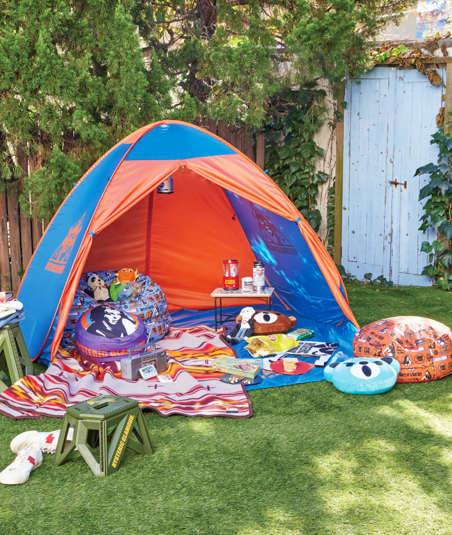 Tent Room